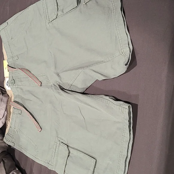 Relaxed Fit Cargo Shorts Size 36 - Olive - New - Picture 7 of 11